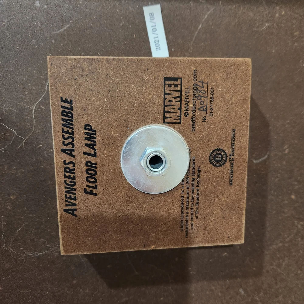 Marvel Avengers Floor Lamp. - Picture 8 of 8